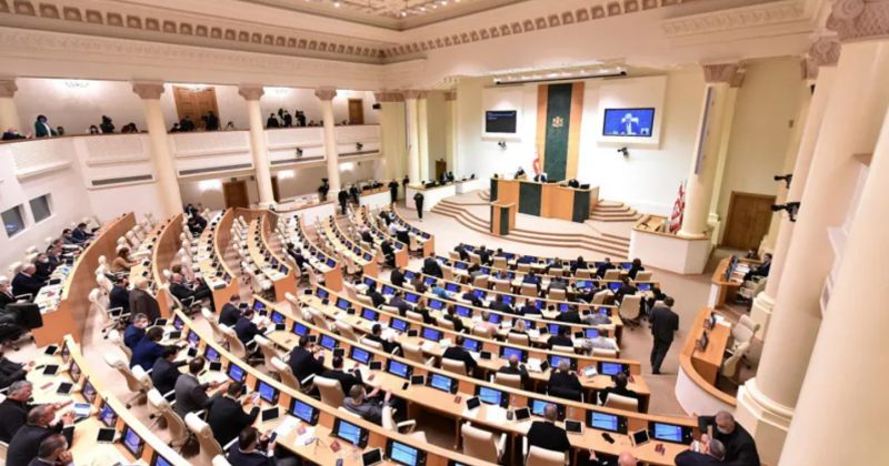 Human Rights Watch: "FARA-ს" კანონი ადამიანის უფლებებთან დაკავშირებულ კრიზისს კიდევ უფრო გაამწვავებს