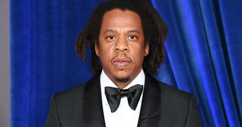 Jay-Z სასამართლოში უჩივის ქალს, რომელიც წარსულში რეპერს გაუპატიურებაში ადანაშაულებდა