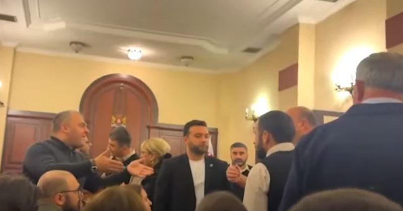 თბილისის საქალაქო სასამართლოში, საბა სხვიტარიძის პროცესზე ხმაური იყო