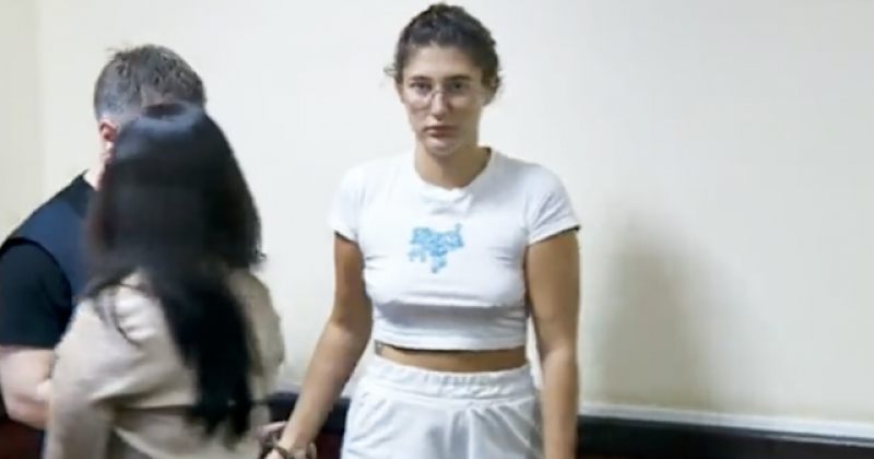 14 კგ ნარკოტიკის საქმეზე დაკავებული ბელა მეი ქალი სასამართლო დარბაზიდან გაათავისუფლეს