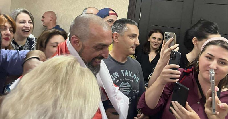 მოსამართლე რომეო ტყეშელაშვილმა გიორგი ახობაძე უდანაშაულოდ ცნო