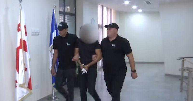 გულმკერდის არეში დანით სასიკვდილოდ დაჭრა - შსს-მ 2004 წელს დაბადებული პირი დააკავა