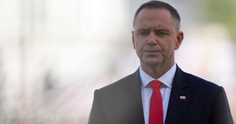 ნავროცკიმ ორბანთან დაგეგმილი შეხვედრა, ორბანის მოსკოვში ვიზიტის გამო, გააუქმა