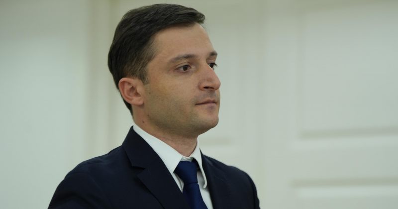 კახი კალაძემ მერის მოადგილის თანამდებობაზე კახა აბულაძის კანდიდატურა წარადგინა