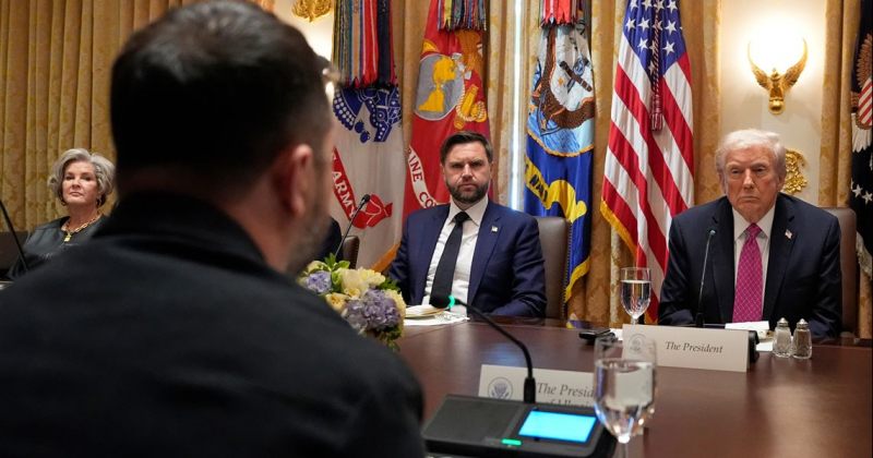 Axios: ტრამპმა ზელენსკის უთხრა, რომ ჯერჯერობით მისთვის Tomahawk-ების მიწოდებას არ აპირებს
