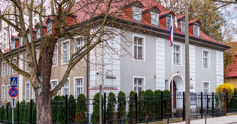 პოლონეთი რუსეთის ბოლო საკონსულოს დახურავს