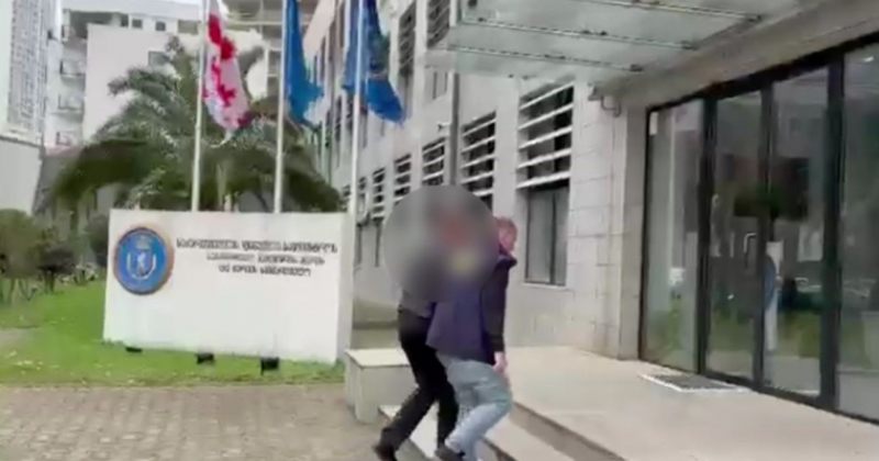 ქრთამის აღების ფაქტზე ხულოს მუნიციპალიტეტის მერიის წარმომადგენელი დააკავეს