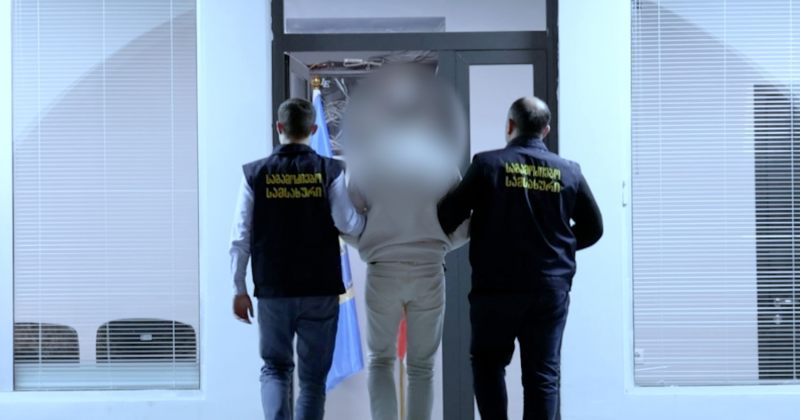 2 000 ერთეული ყალბი აქციზური მარკა გაასაღეს - საგამოძიებომ 2 პირი დააკავა