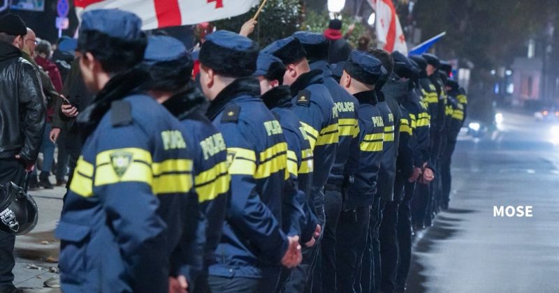 პოლიციამ მსვლელობის რამდენიმე მონაწილე დააკავა