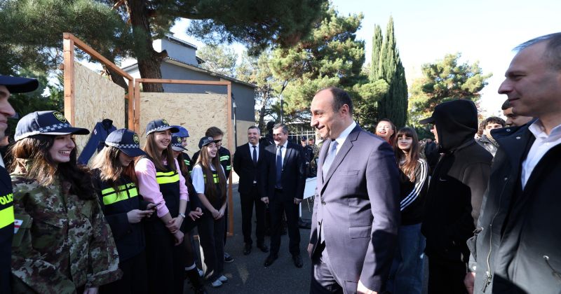 "პროფესია პოლიციელი" – შსს საჯარო სკოლებში ახალ პროექტს იწყებს