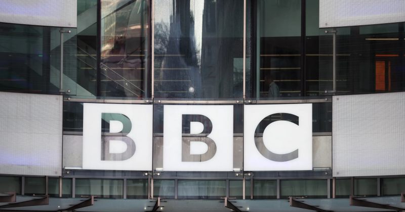 Telegraph წერს BBC-ს მიკერძოებაზე, რამაც "ჰამასის ტყუილები მსოფლიოს მოსდო"