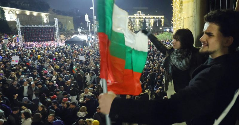 რამდენიმეკვირიანი საპროტესტო აქციების შემდეგ ბულგარეთის მთავრობა გადადგა