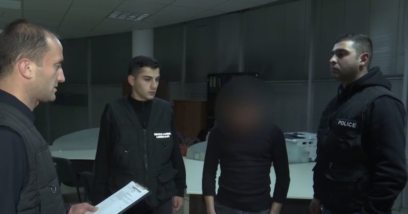 შსს-მ სხვადასხვა დანაშაულისთვის ძებნილი პირი მარნეულში დააკავა