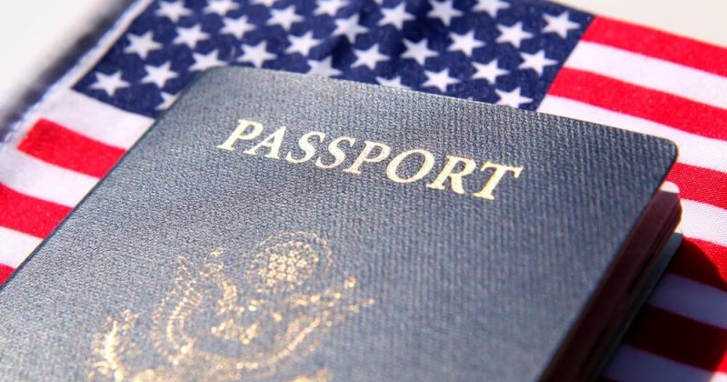 აშშ 19 ქვეყნის მიგრანტებისთვის მოქალაქეობის ყველა განაცხადის განხილვას აჩერებს