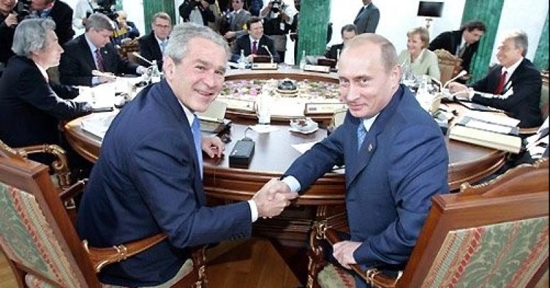 საქართველო უნდა ვაიძულოთ, საშინაო პრობლემები სხვა გზით გადაჭრან – პუტინი ბუშს, 2008 წელი