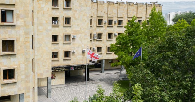 ამხანაგობის კრების ყალბი ოქმი დაამზადა და ავტოფარეხი გადაიფორმა - 1 პირს ბრალი წარედგინა