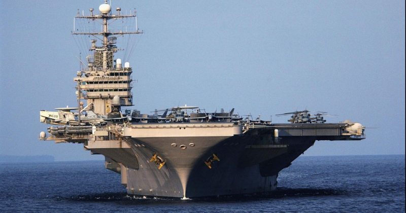 Axios: ტრამპი ირანთან მოლაპარაკებების ფონზე რეგიონში მეორე ავიამზიდის გაგზავნას განიხილავს