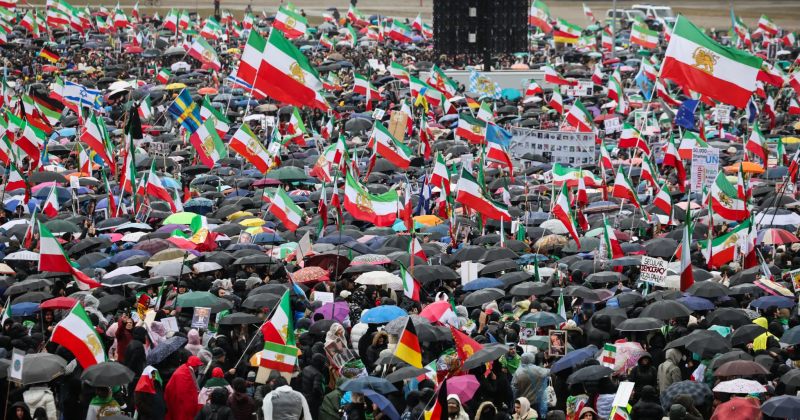 მიუნხენში ირანის რეჟიმის საწინააღმდეგო აქციას დაახლოებით 250 000 დემონსტრანტი შეუერთდა