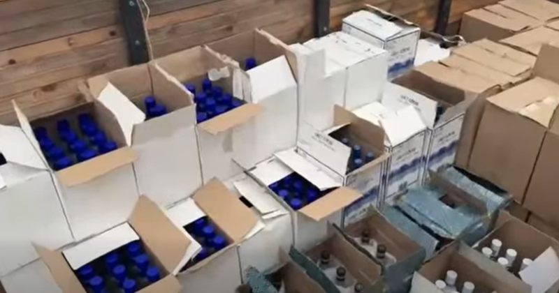 ამოღებულია 140 000 ლარის უაქციზო ალკოჰოლური სასმელი - საგამოძიებომ 2 პირი დააკავა