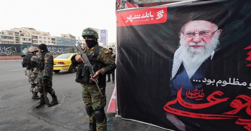 ირანის რეჟიმმა ჯაშუშობის ბრალდებით ასობით ადამიანის დაკავება დაიწყო