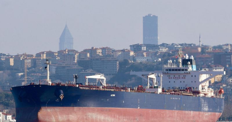 შავ ზღვაში გემს, რომელიც რუსული ნავთობით იყო დატვირთული, საზღვაო დრონი თავს დაესხა