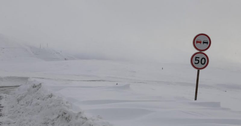 გუდაური-კობის მონაკვეთზე აკრძალულია ყველა სახის ტრანსპორტის მოძრაობა - გზების დეპარტამენტი