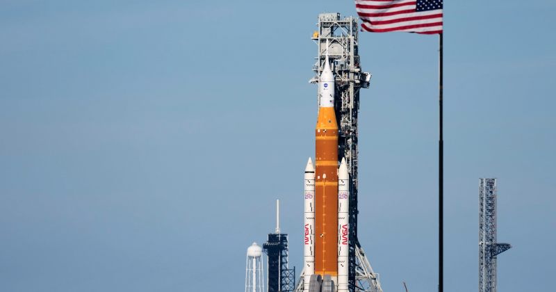 53 წლის შემდეგ პირველად NASA მთვარის გარშემო მისიაზე ასტრონავტებს გაგზავნის