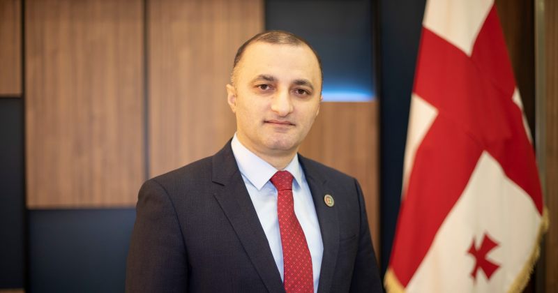 აჭარის უმაღლესი საბჭოს თავმჯდომარე დავით გაბაიძე თანამდებობიდან გადადგა  