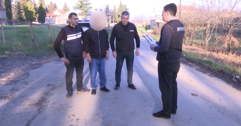 "თანასოფლელის სახლში ფარულად შევიდნენ" – კახეთში ძარცვის მცდელობისთვის 3 პირი დააკავეს