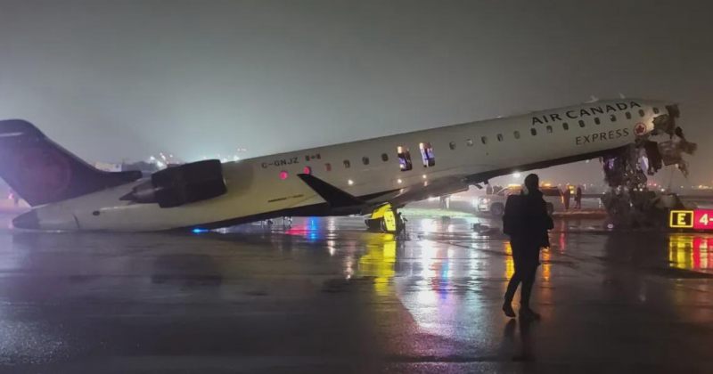 ნიუ-იორკის აეროპორტში თვითმფრინავი სახანძრო მანქანას შეეჯახა, დაიღუპა ორი პილოტი