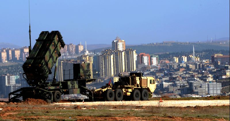 ერთ თვეში NATO-მ თურქეთის თავზე ირანული რაკეტა უკვე მეოთხეჯერ ჩამოაგდო