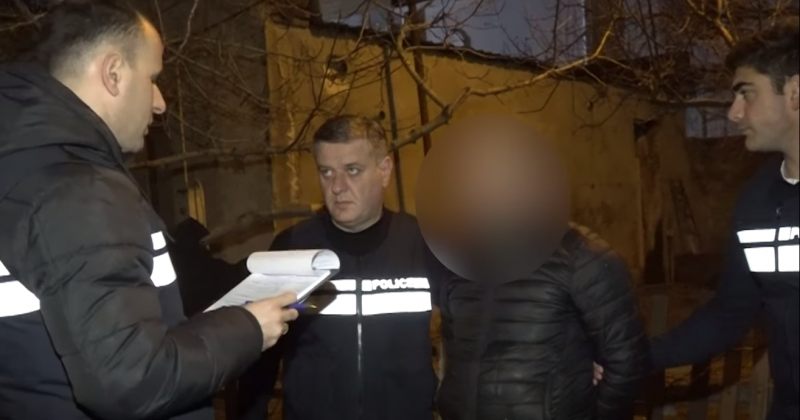 ალკოჰოლური თრობის ქვეშ ყოფნისას დედას დაზიანებები მიაყენა – შსს-მ თბილისში 1 კაცი დააკავა