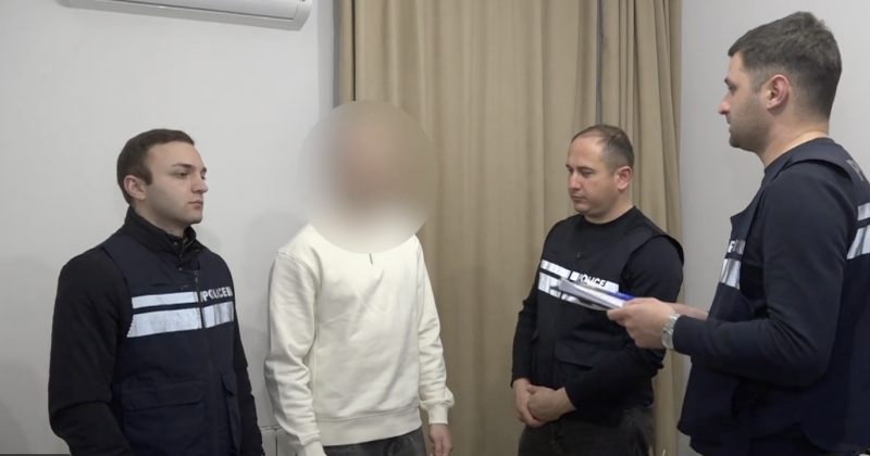 "აიძულებდა, ნარკოტიკი კონკრეტულ ლოკაციებზე განეთავსებინა" - ძალადობისთვის 1 პირი დააკავეს