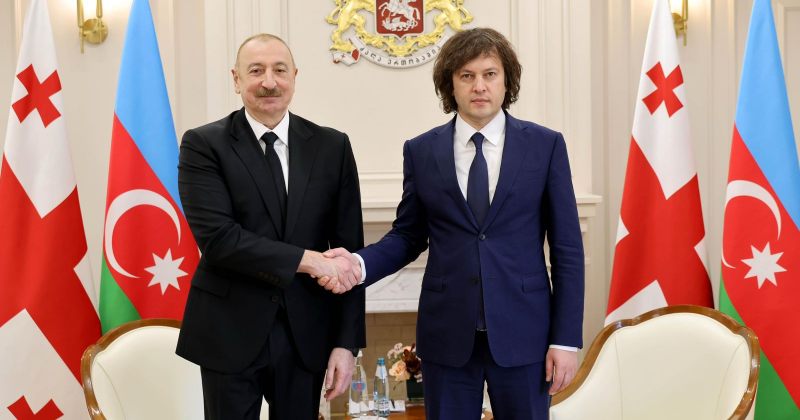 ხაზი გაესვა სხვადასხვა სფეროში ნაყოფიერ თანამშრომლობას – კობახიძე ილჰამ ალიევს შეხვდა