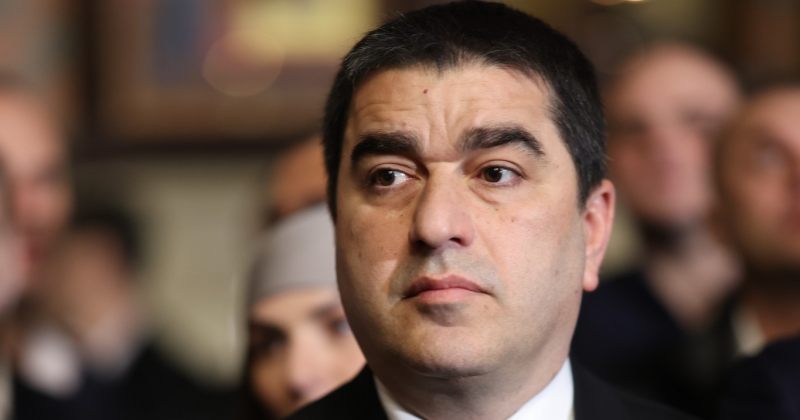 პაპუაშვილი ეპისკოპოსებზე: ვუსმენ კომენტარებს პოლიტიკის სფეროში ჩვეული სიძულვილის ენით 