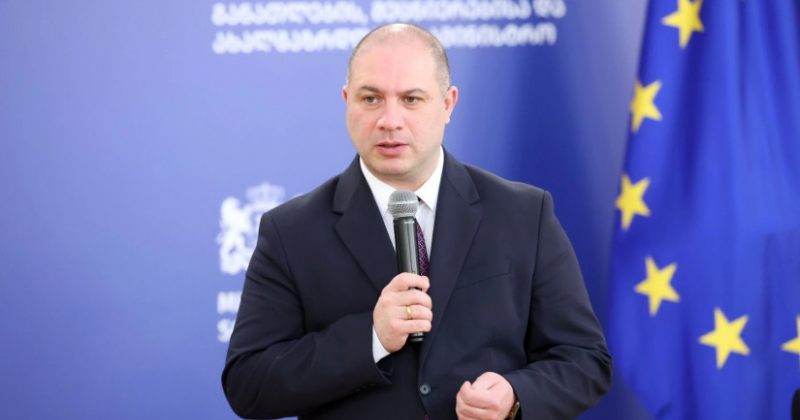 სოციალურად დაუცველი ოჯახი სასკოლო ფორმას უსასყიდლოდ მიიღებს - მიქანაძე 