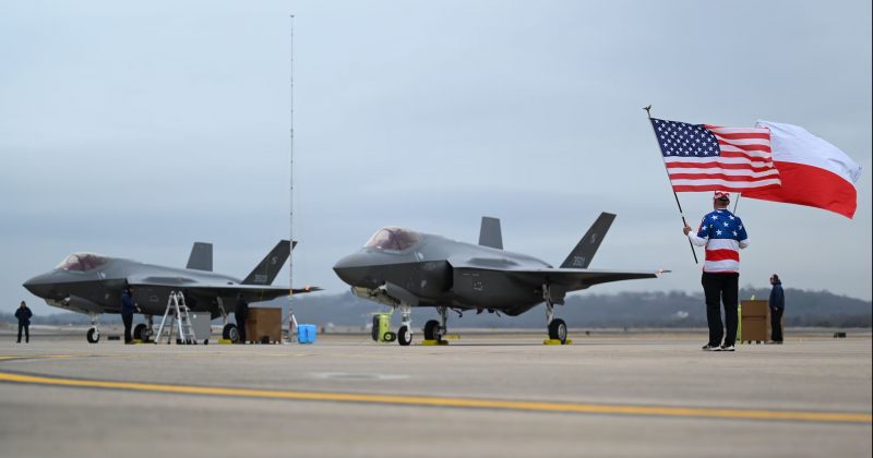 პოლონეთმა აშშ-სგან ნაყიდი F-35A-ების პირველი პარტია მიიღო