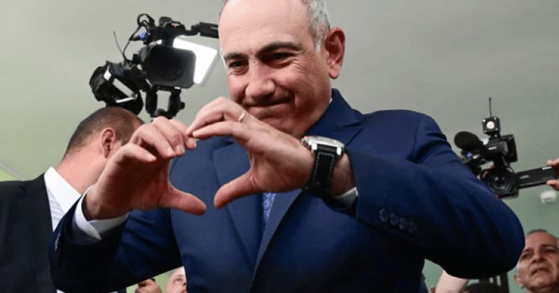 ფაშინიანის "სამოქალაქო კონტრაქტის" ეგზიტპოლით, მათი პარტია არჩევნებში 56.7%-ით იმარჯვებს