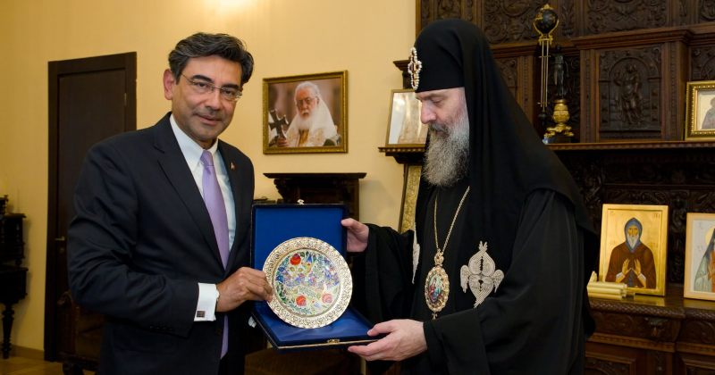 "გაცნობითი ხასიათის შეხვედრა მეგობრულ გარემოში წარიმართა" - შიო III თურქეთის ელჩს შეხვდა