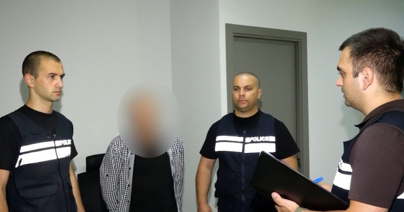 სიცოცხლის მოსპობით დაემუქრა და მობილური ტელეფონი გასტაცა - დაკავებულია 1 პირი