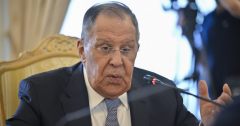 ლავროვი იმუქრება, რომ საჭიროების შემთხვევაში ბელარუსს "მთელი ზომების კომპლექსით" დაიცავენ