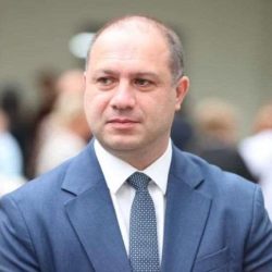 მიქანაძე: სასკოლო წიგნების ყდებზე ეროვნული ღირებულებები იქნება წარმოჩენილი